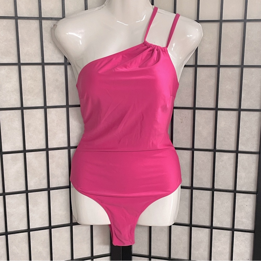 Seaselfie ladies, one shoulder, one piece, bathing, suit, size large (NWT)